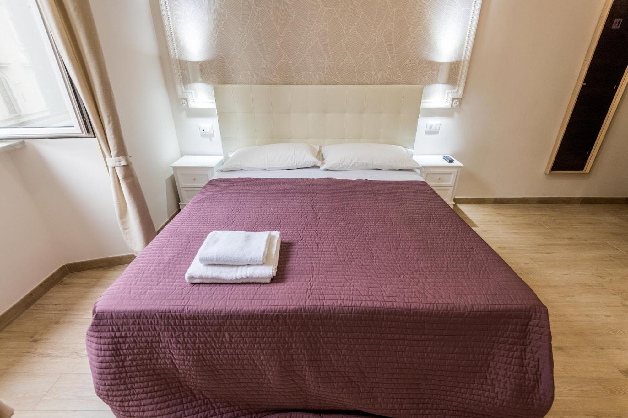 Hotel Mirabilia House Roma Esterno foto