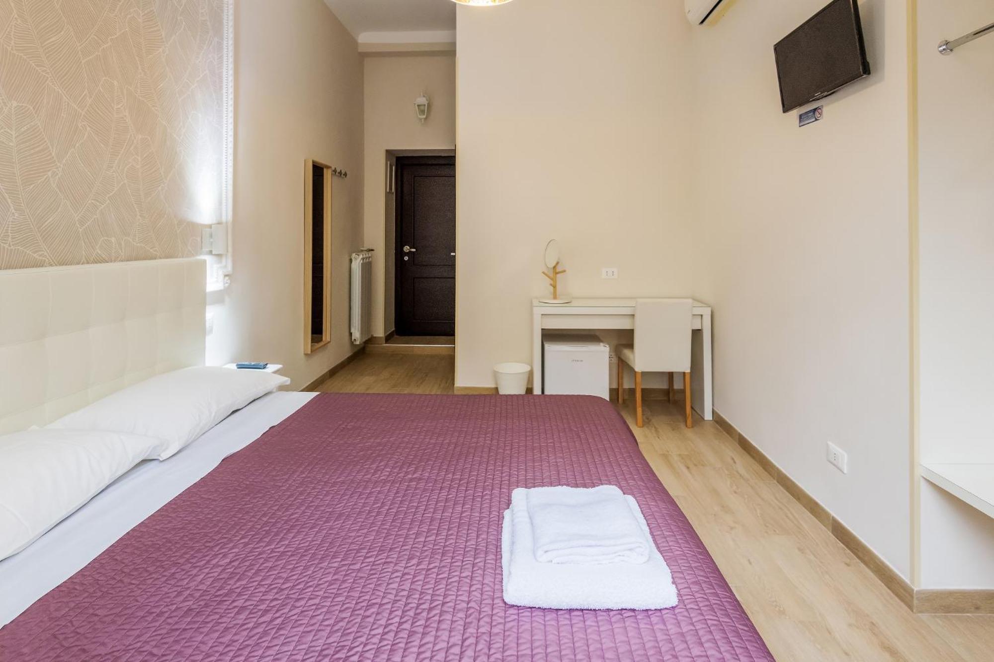 Hotel Mirabilia House Roma Esterno foto